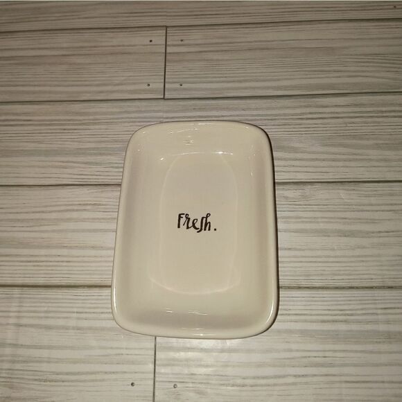 Rae Dunn Artisan Collection by Magenta Fresh Condiments / Soap Or Trinket Dish - Picture 4 of 8